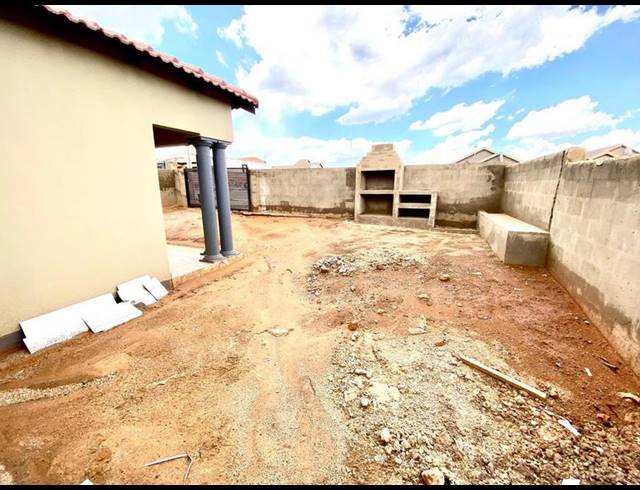 3 BEDROOM PROPERTY TO RENT IN TOEKOMSRUS